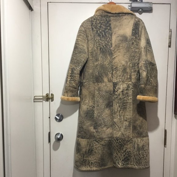 Women's Tan Leather Jacket - Picture 3 of 13